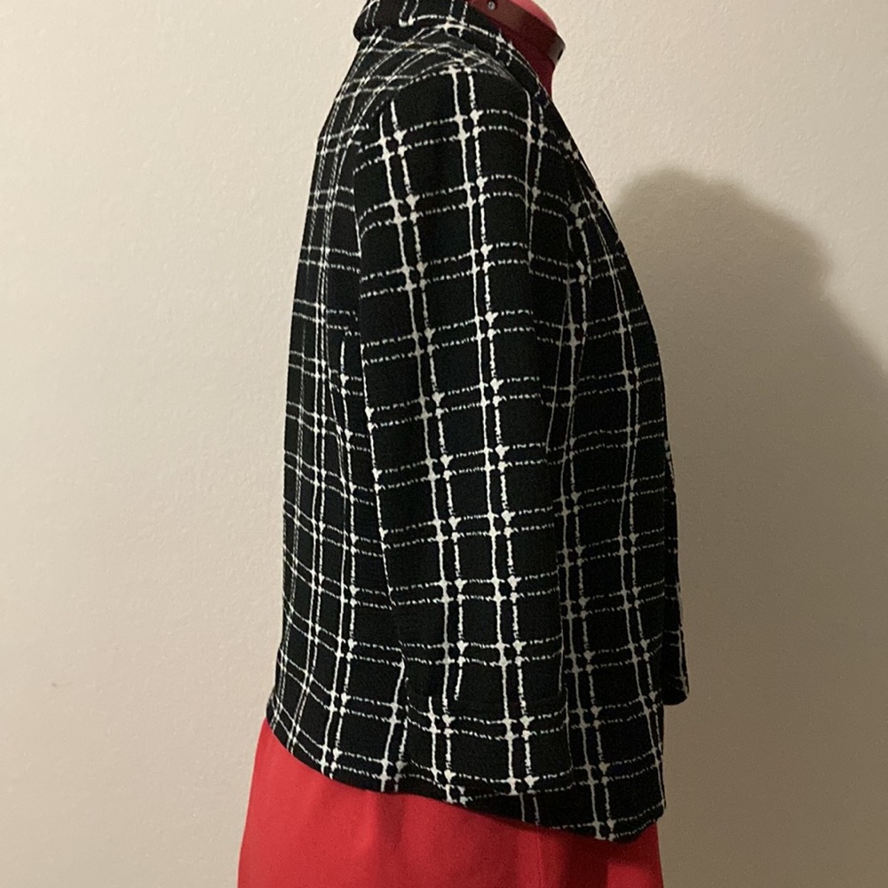 Kate & Rosy lined Blazer. Petite Small. Color Black, white squares 3/4 sleeves - Picture 5 of 11